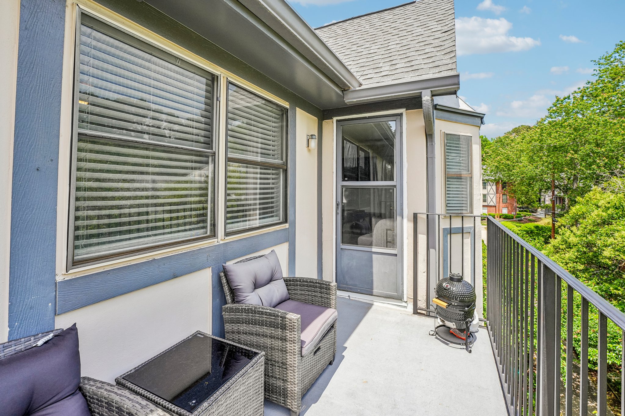 Roswell Rd D21-S1305-024.jpg