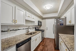 Roswell Rd D21-S1305-012.jpg