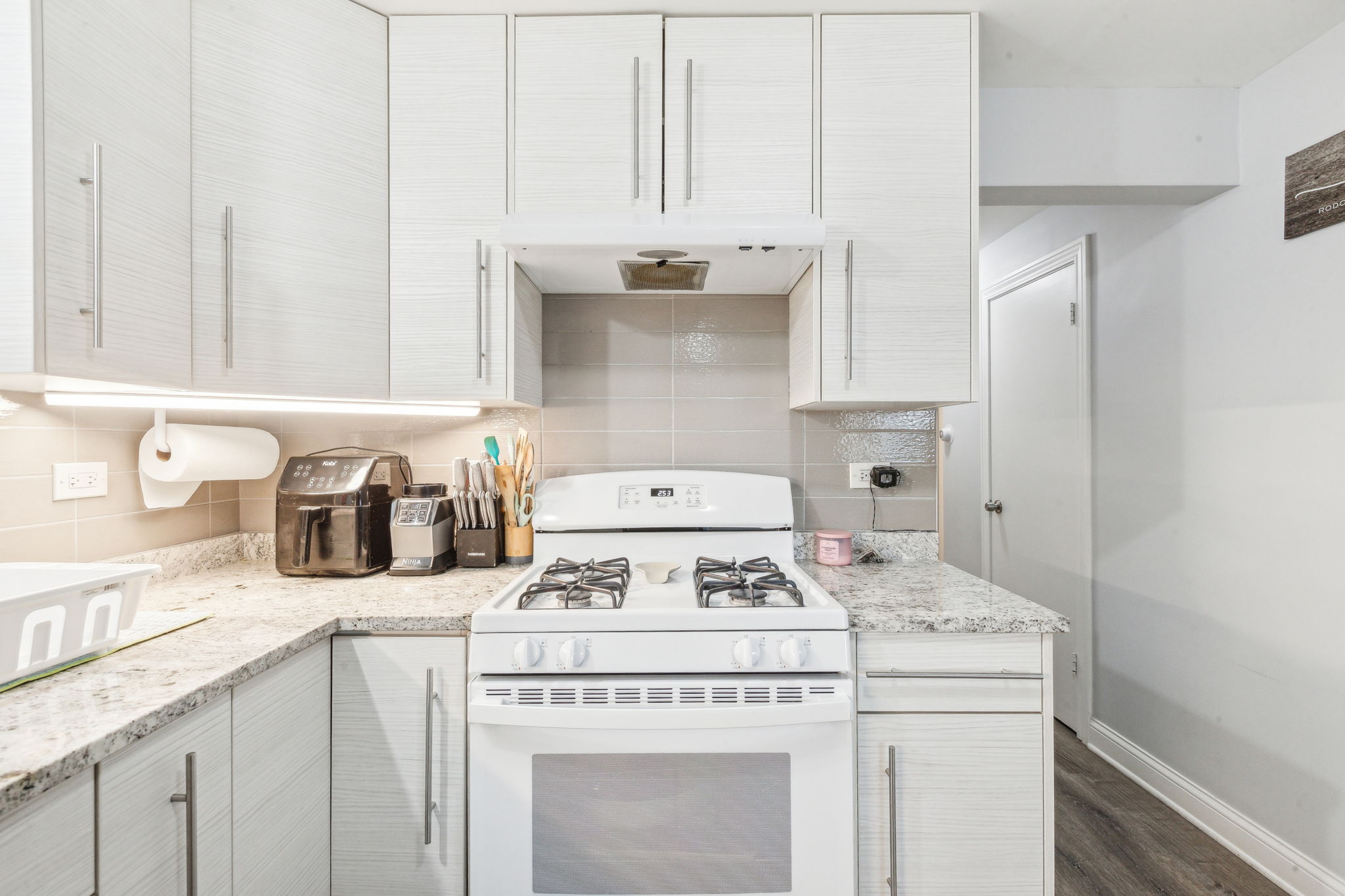 6851 W Gunnison St Unit 1-2205-009