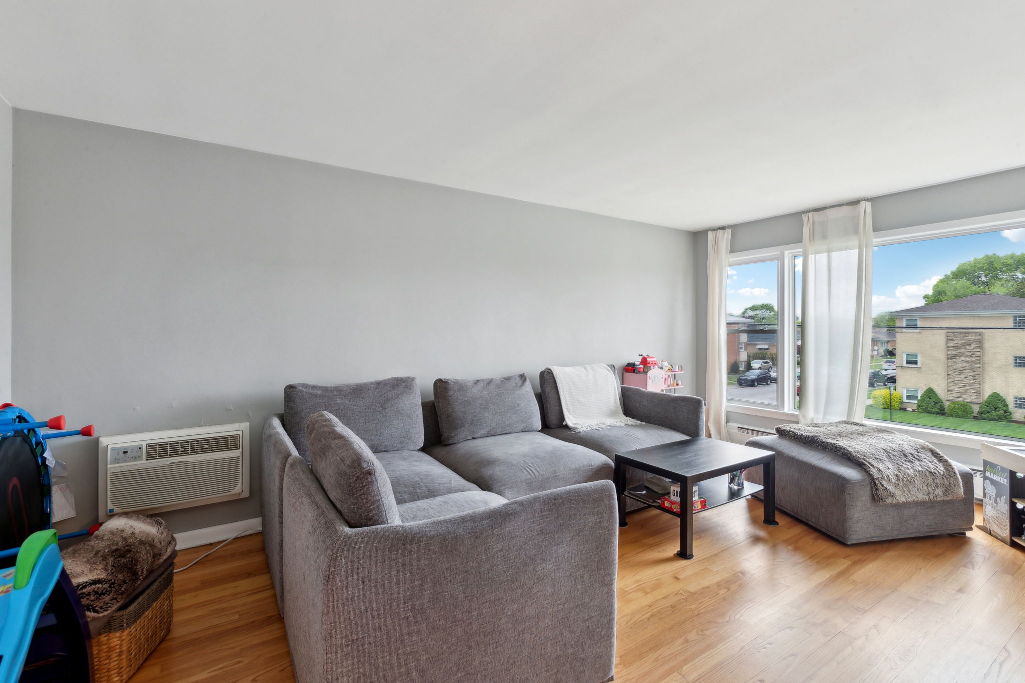 6851 W Gunnison St Unit 2-2205-007