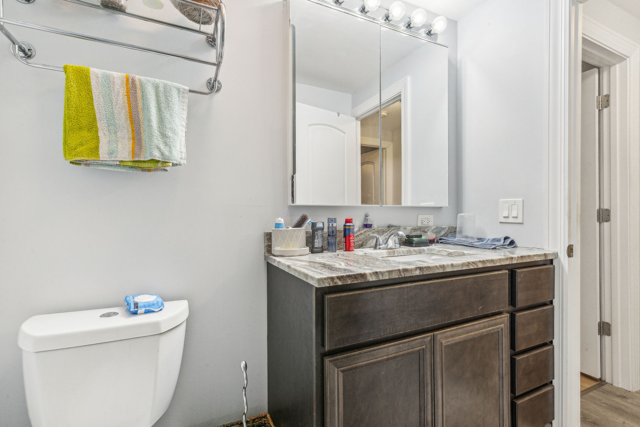 6851 W Gunnison St Unit Basement-2205-017