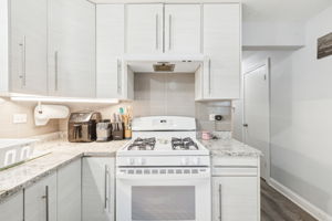 6851 W Gunnison St Unit 1-2205-009