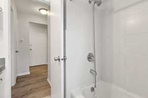 6851 W Gunnison St Unit 2-2205-024