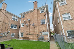 6851 W Gunnison St Unit 2-2205-026