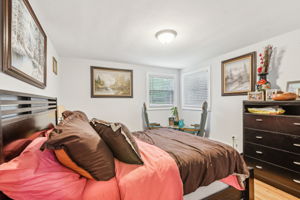 6851 W Gunnison St Unit Basement-2205-013