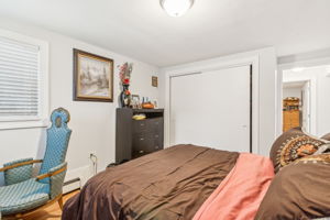 6851 W Gunnison St Unit Basement-2205-014