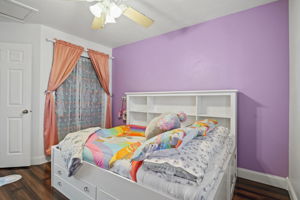 Photo 33