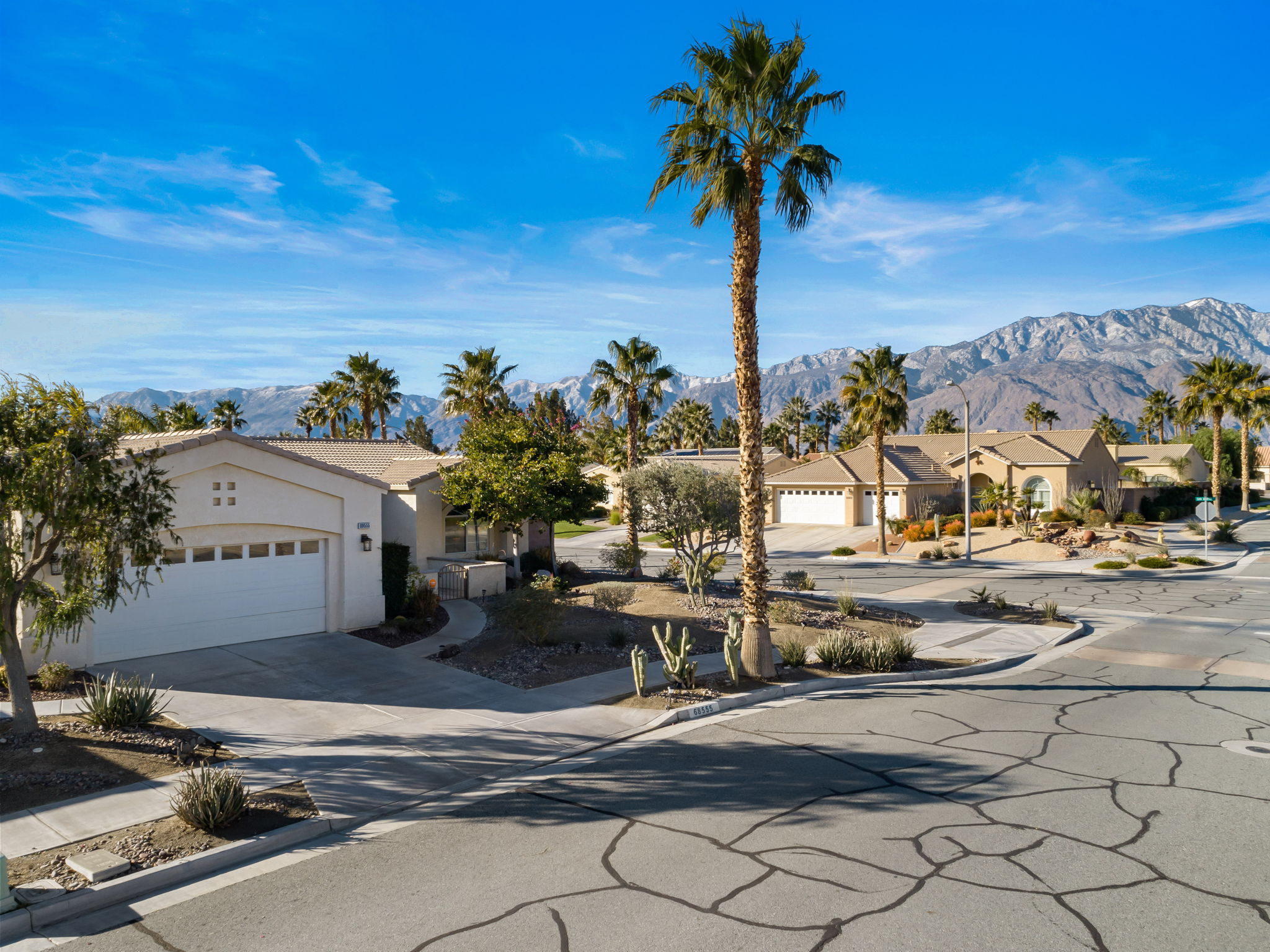  68555 Pasada Rd, Cathedral City, CA 92234, US Photo 2