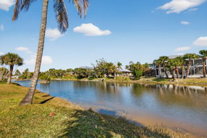 Rear Exterior 3 of 4