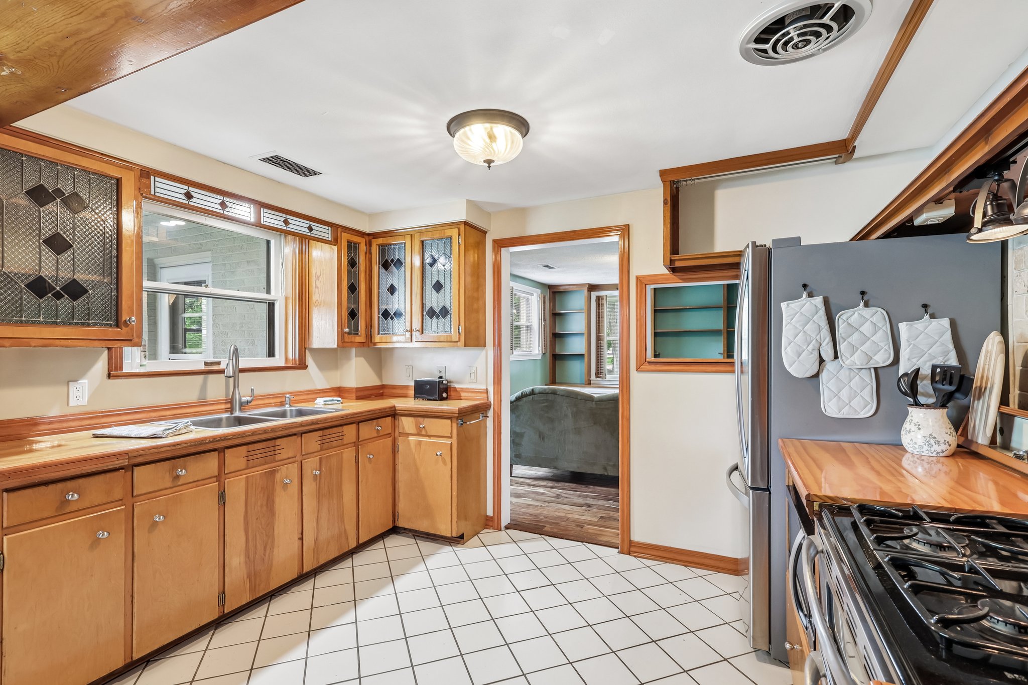 Portage Lakes Drive-S2305-014.jpg