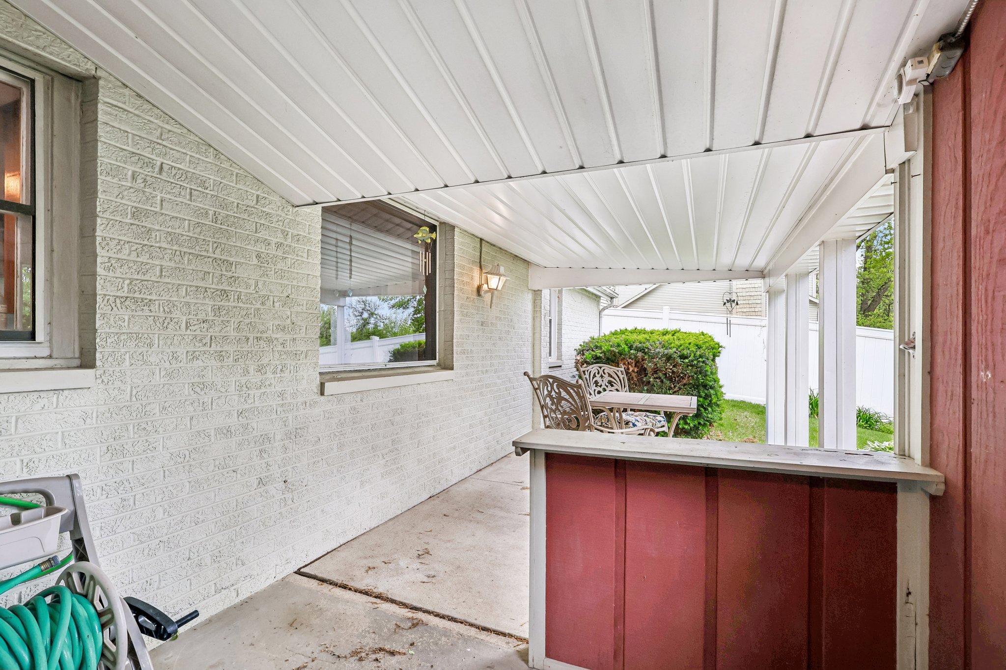 Portage Lakes Drive-S2305-034.jpg