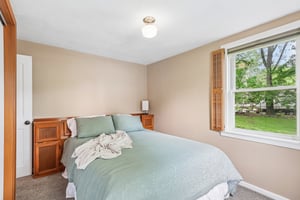 Portage Lakes Drive-S2305-029.jpg
