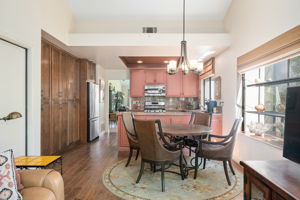 10 - Breafast Area - Kitchen