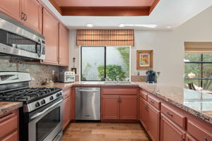 12 - Kitchen