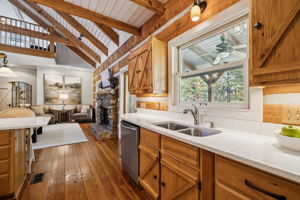  Photo 38