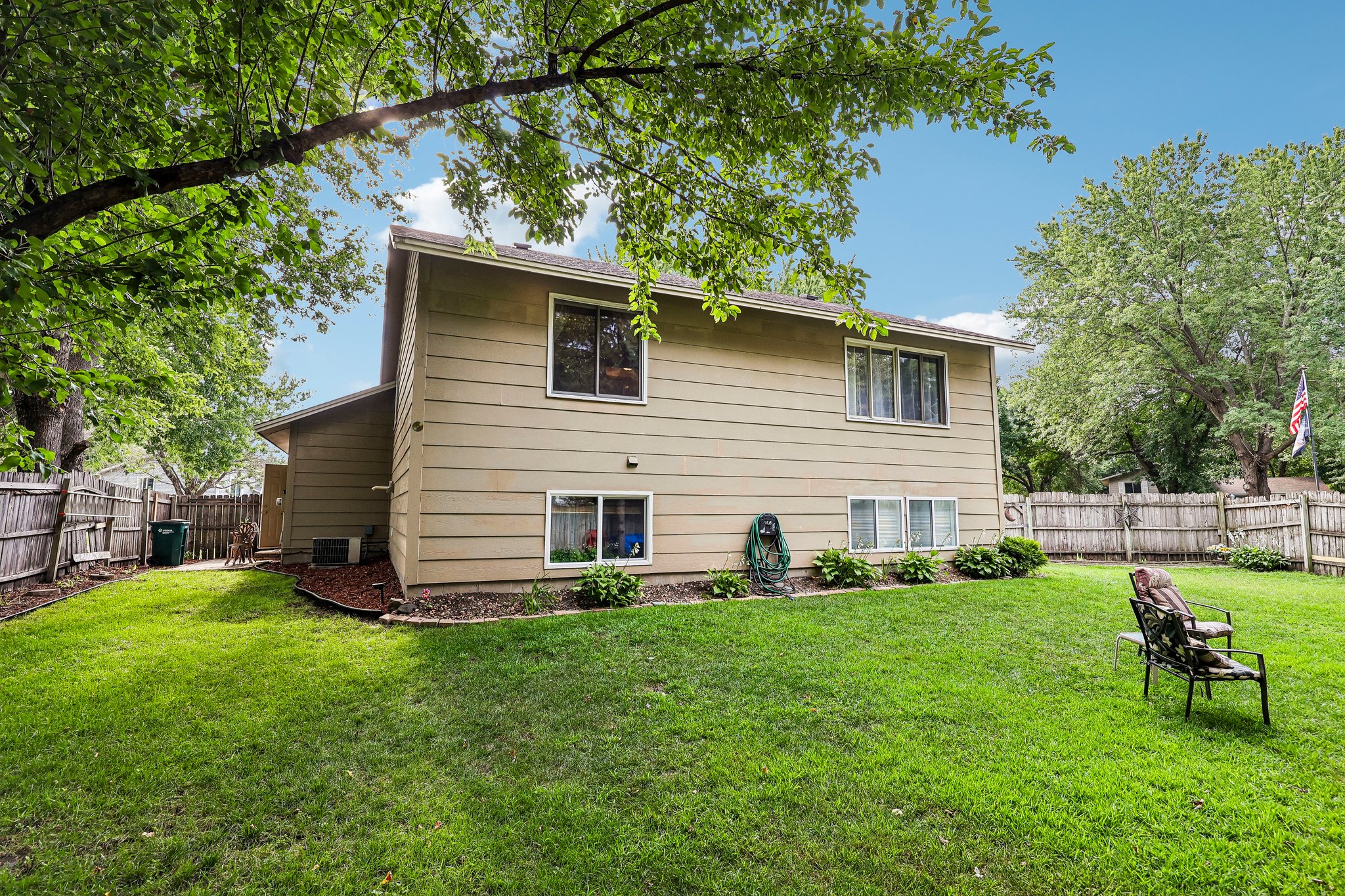 116th Ln NE-S2108-035.jpg