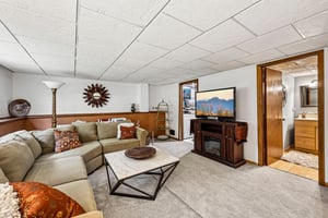 116th Ln NE-S2108-027.jpg