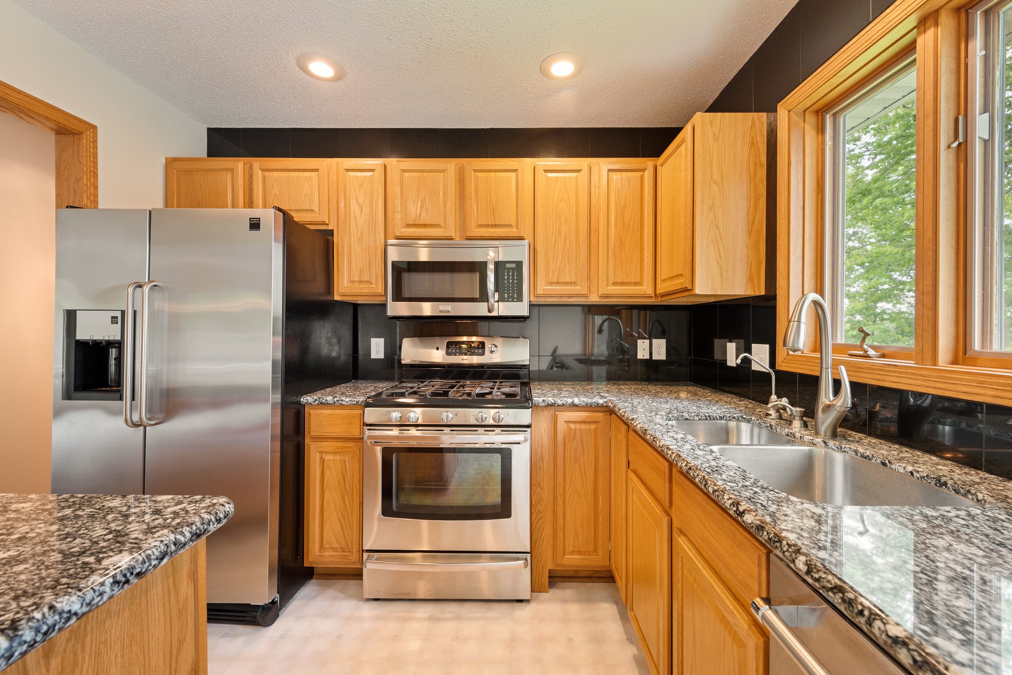 6870 Greenway Ln N, Forest Lake, MN 55025, USA Photo 12