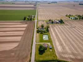  Photo 46