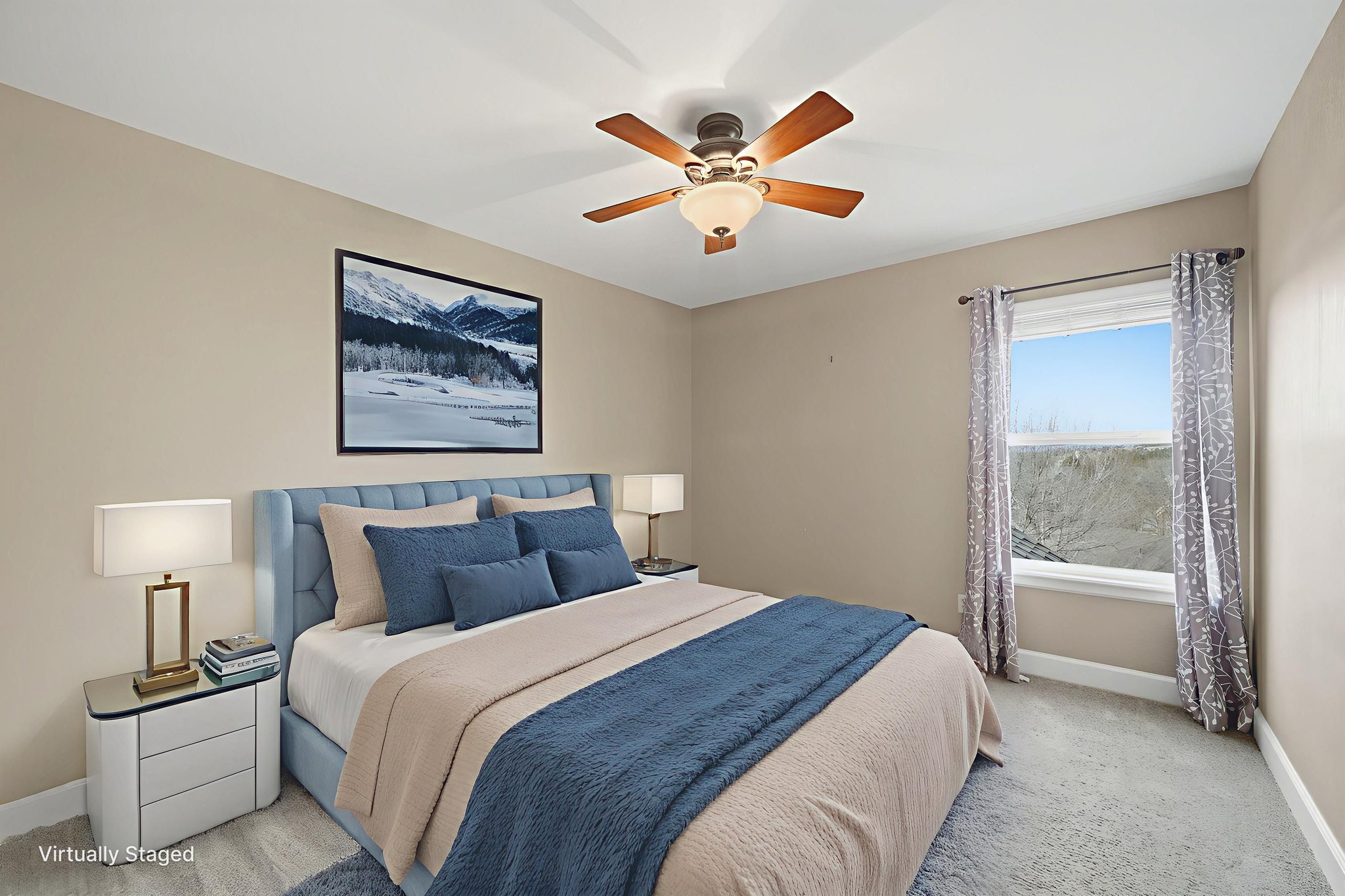 DSC07476 virtually staged.jpeg