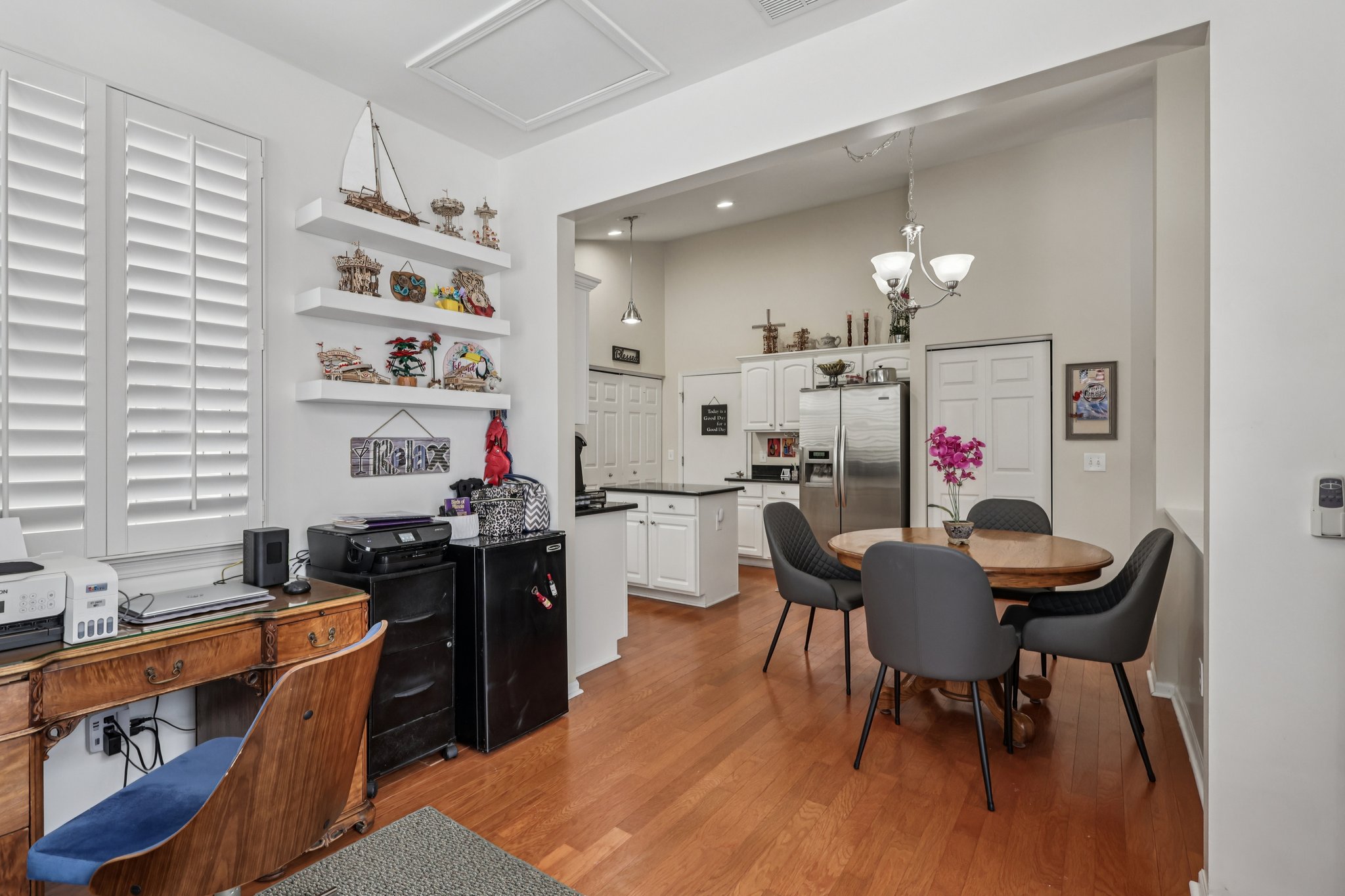 Cadillac Cir-S0302-013.jpg