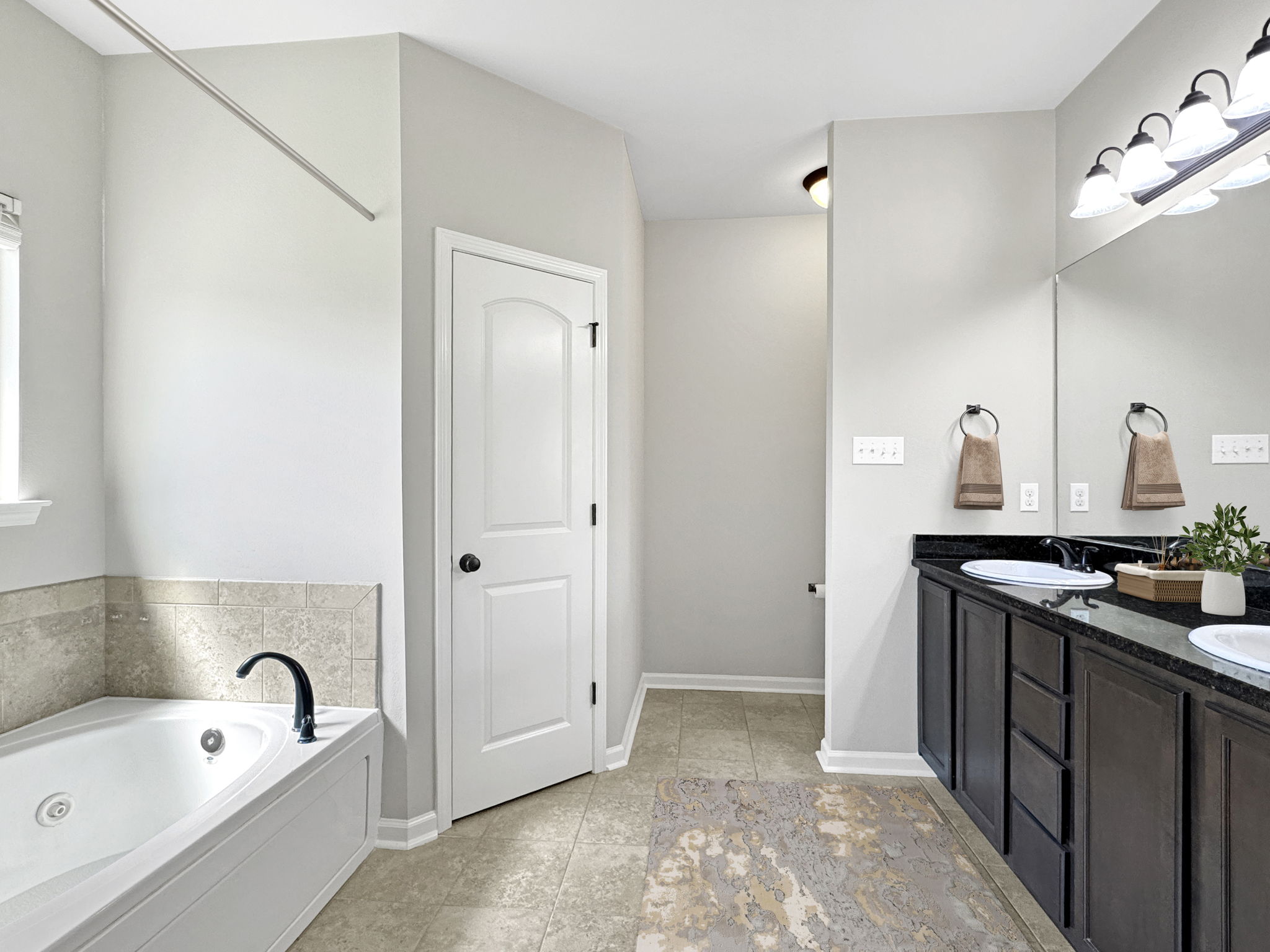 Ensuite Bath