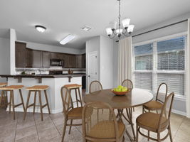 breakfast bar/dining