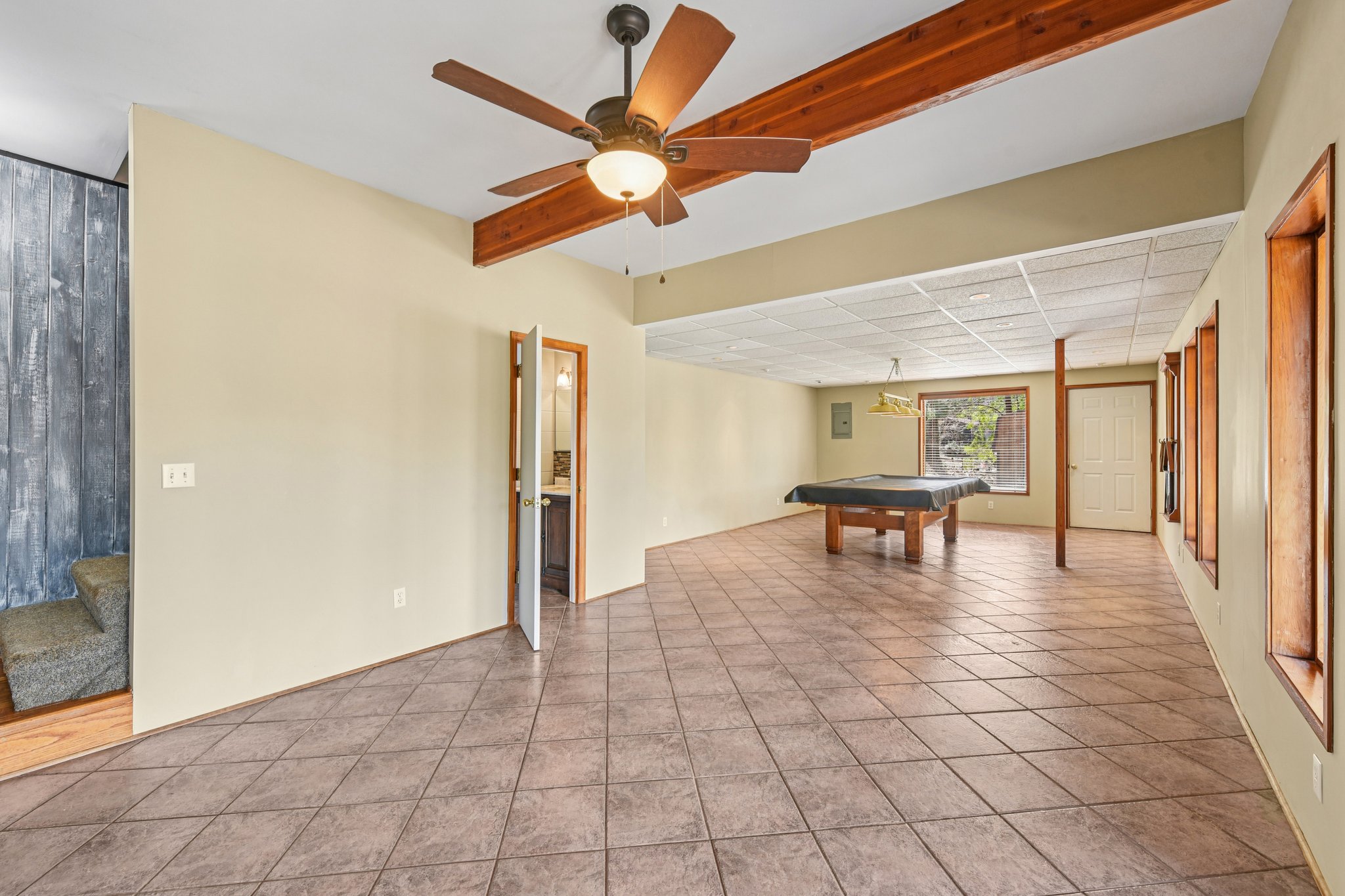 Shade Tree Ln-L0503-028.jpg