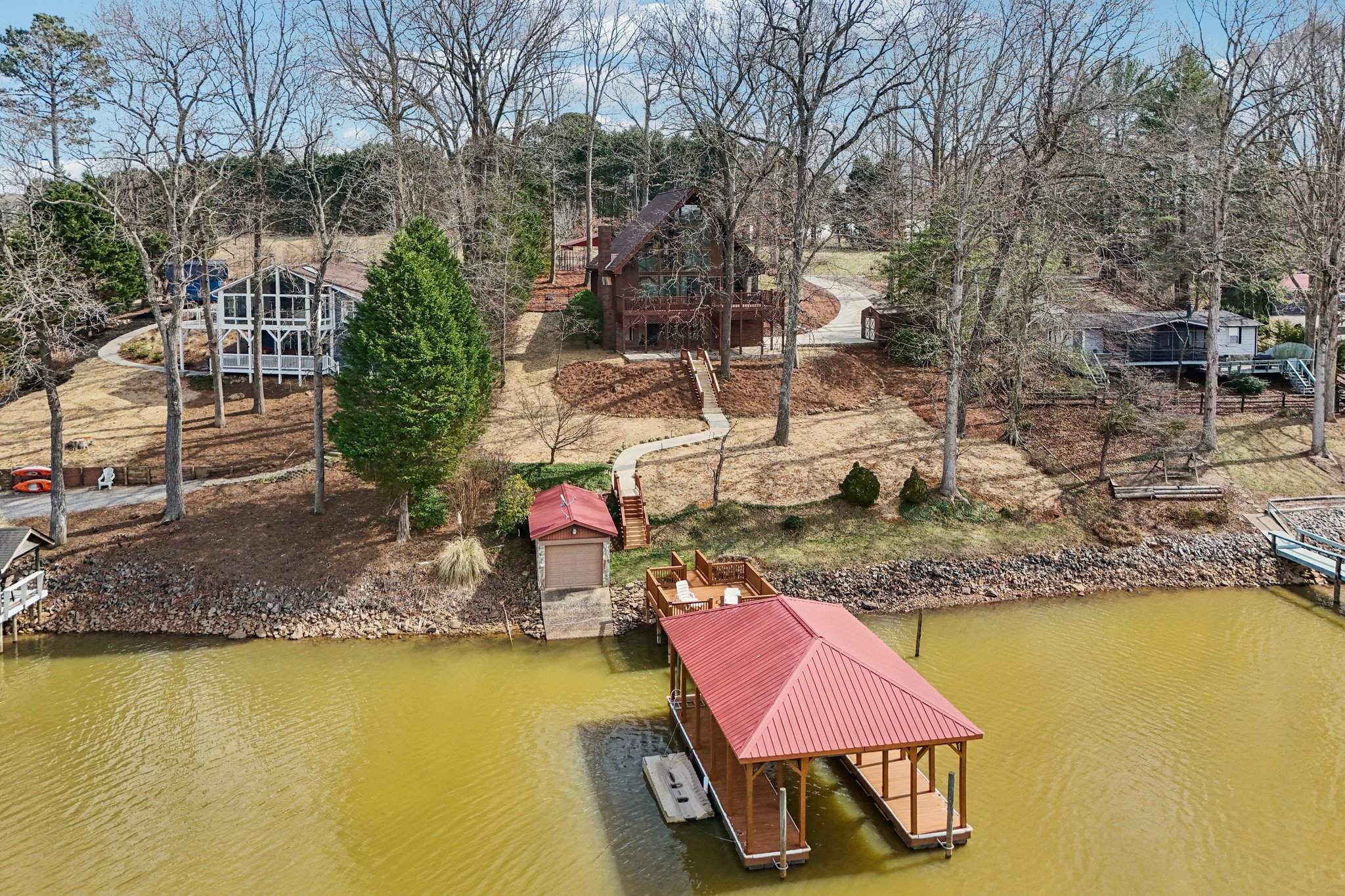 Shade Tree Ln-L0503-053.jpg