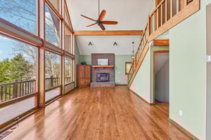 Shade Tree Ln-L0503-006.jpg