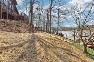 Shade Tree Ln-L0503-039.jpg