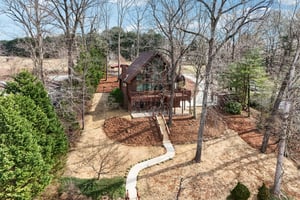 Shade Tree Ln-L0503-047.jpg