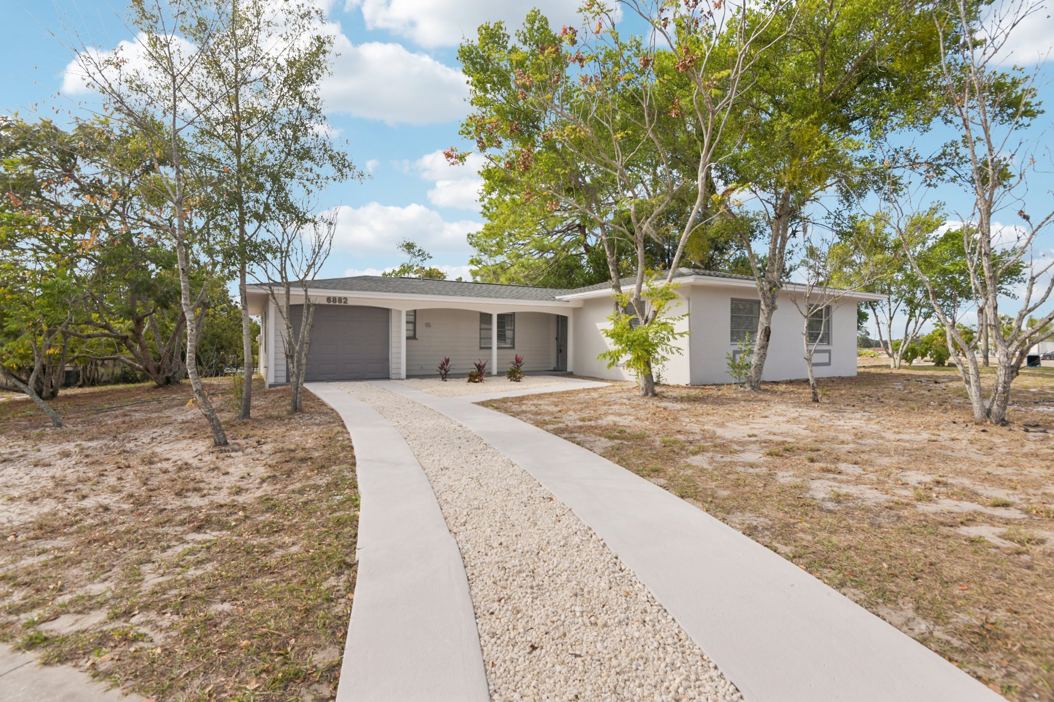 Pinehurst Dr-S0312-002.jpg