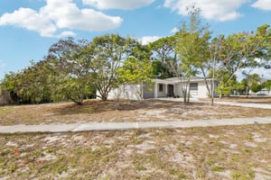 Pinehurst Dr-S0312-004.jpg