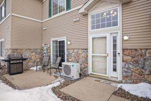 6887 Pine Crest Trail S, Cottage Grove, MN 55016, USA Photo 1