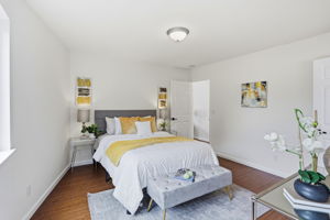 024_F8_6887 Rockton Ave