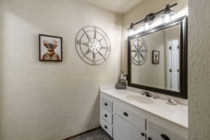  Photo 47