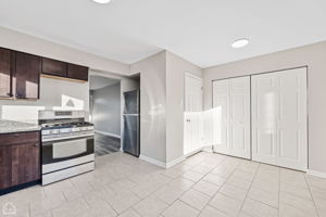 689 E 155th St_008