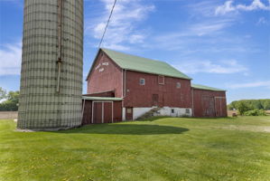 Photo 48