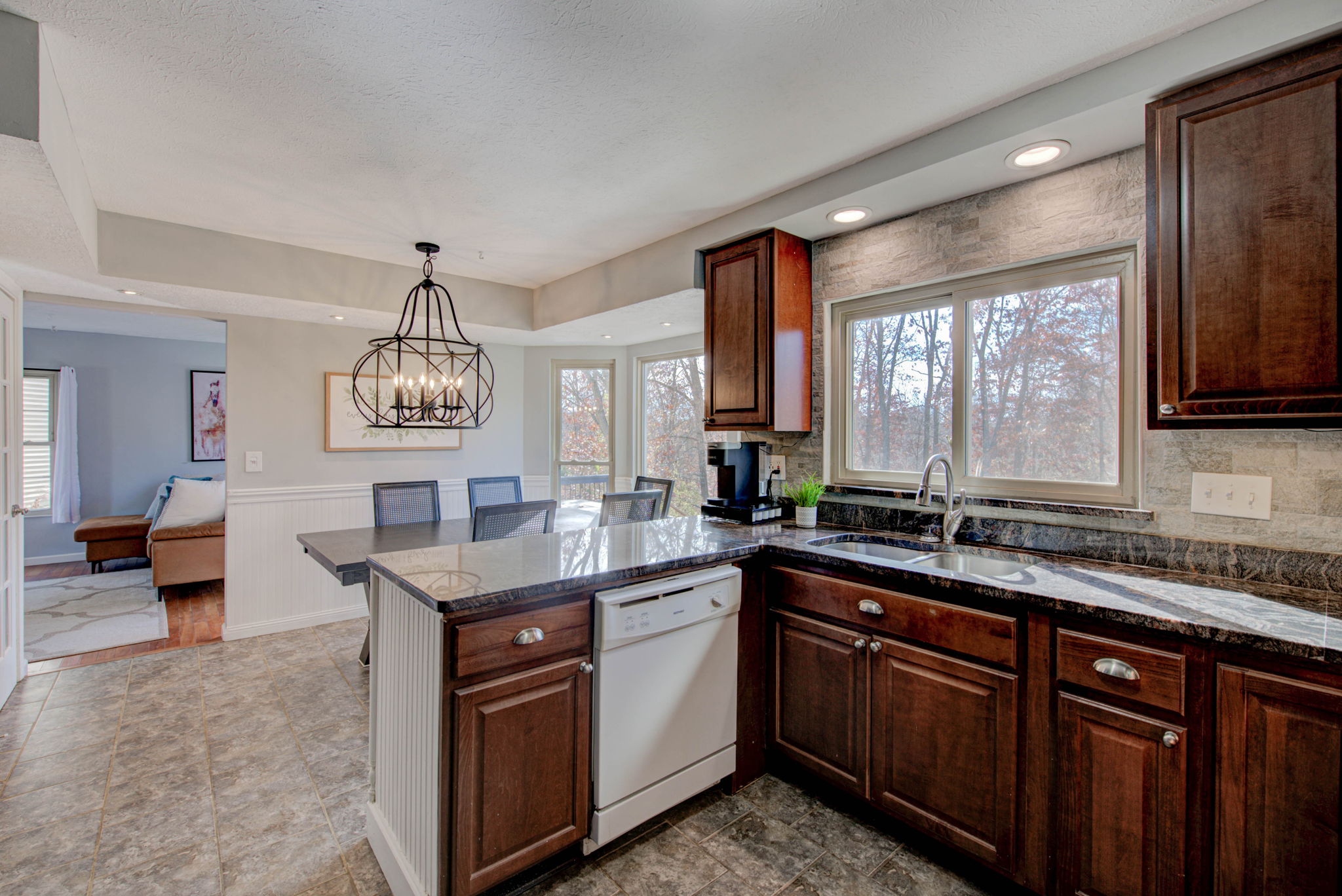 12 Kitchen