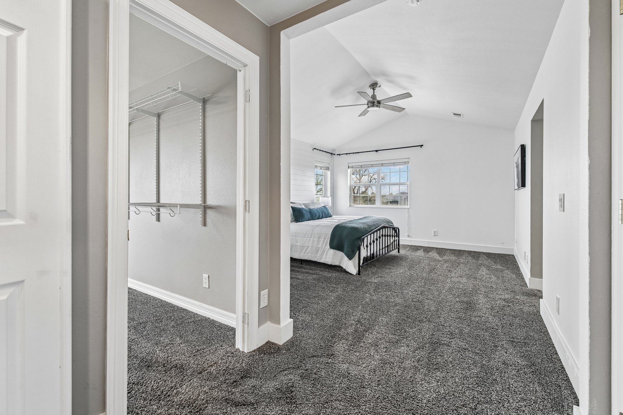 E 167th Ave-S2404-034.jpg