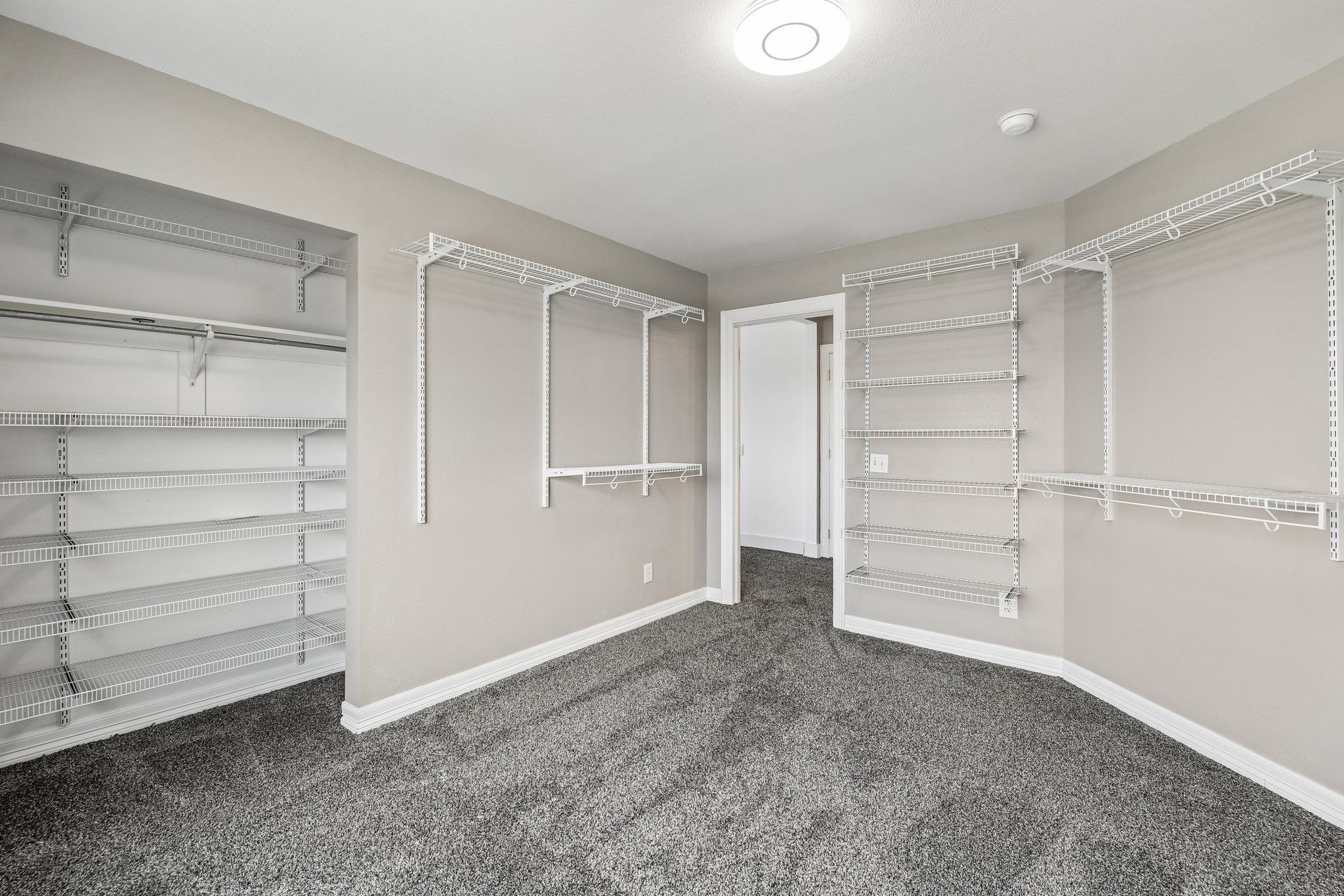 E 167th Ave-S2404-042.jpg