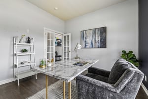 E 167th Ave-S2404-023.jpg