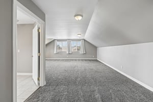 E 167th Ave-S2404-025.jpg