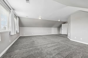 E 167th Ave-S2404-027.jpg