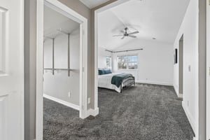 E 167th Ave-S2404-034.jpg