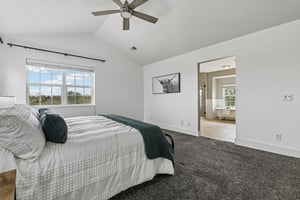 E 167th Ave-S2404-035.jpg