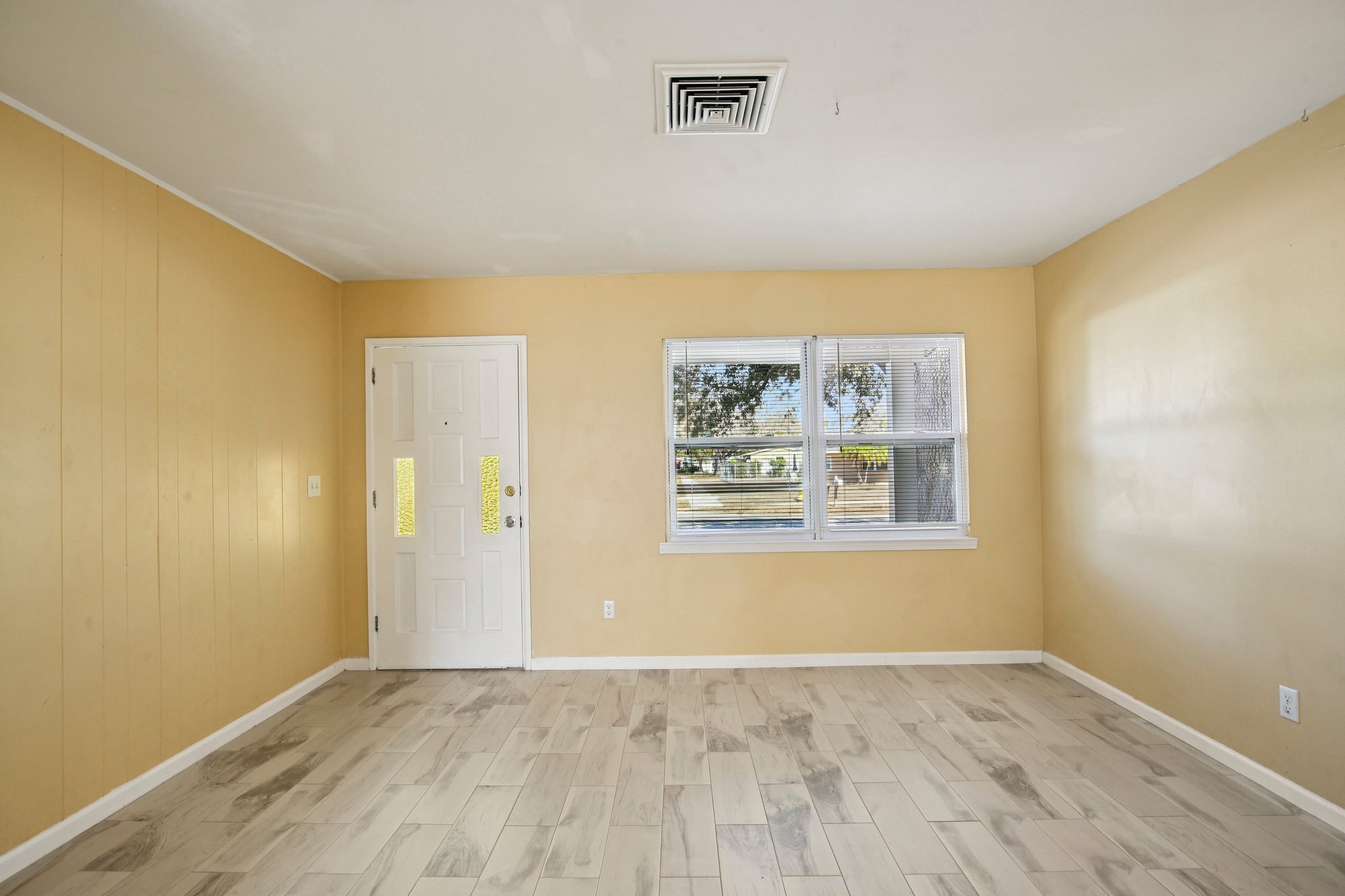 78th Ave N-S1402-007.jpg