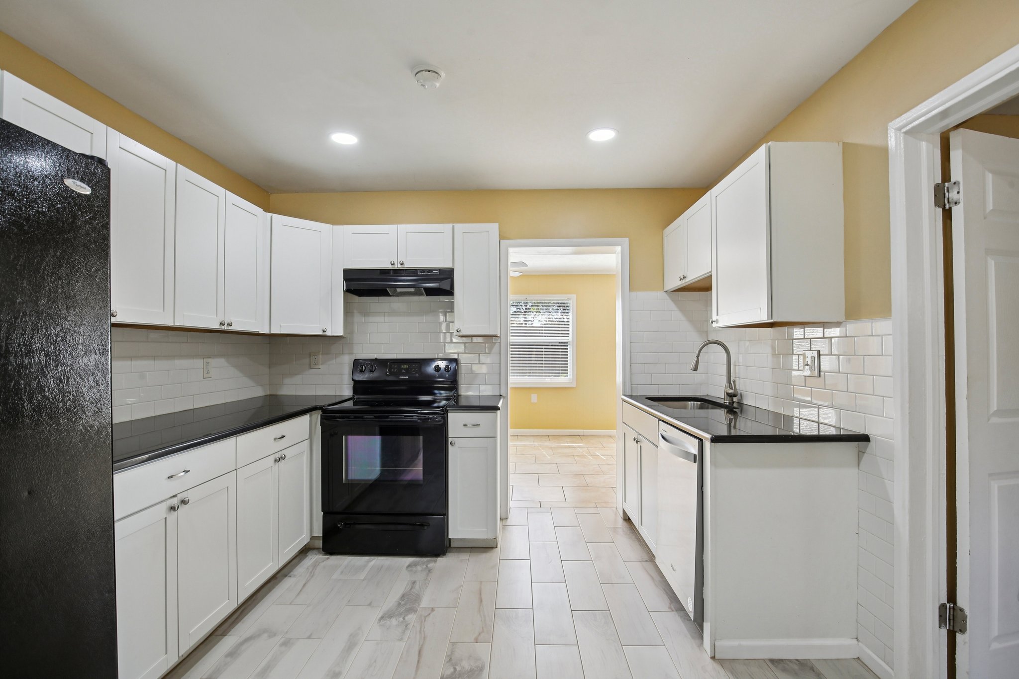 78th Ave N-S1402-009.jpg