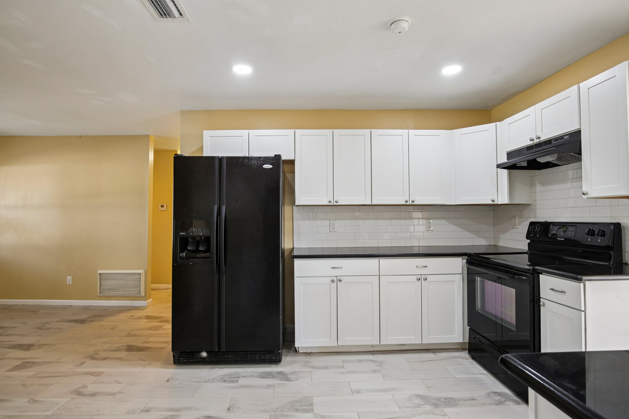 78th Ave N-S1402-010.jpg